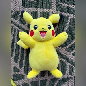 🌸Pokémon Pikachu Plush 🌸